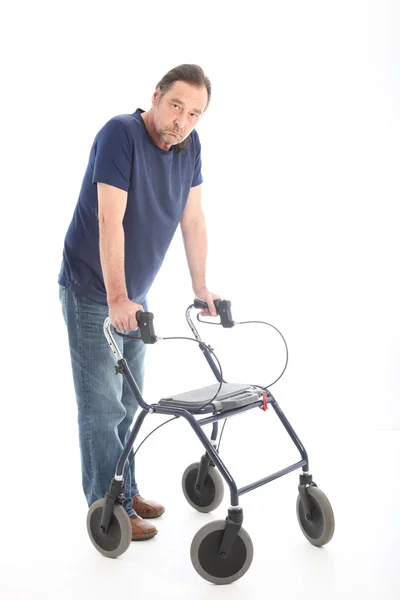 Muž s lékařskou walker — Stock fotografie