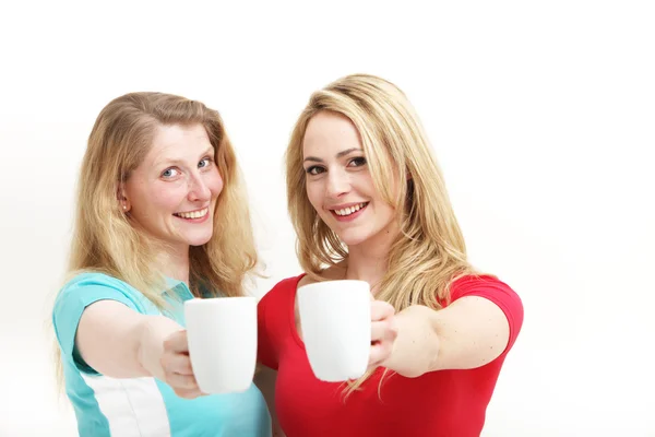 快乐妇女举杯同咖啡 — 图库照片