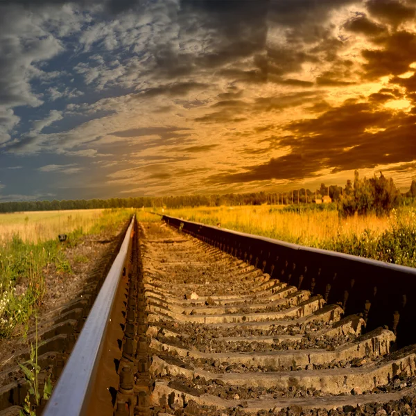 Ferrocarril hacia el atardecer — Foto de Stock