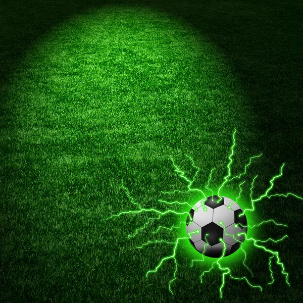 Bola de futebol com raios azuis sobre os raios — Fotografia de Stock