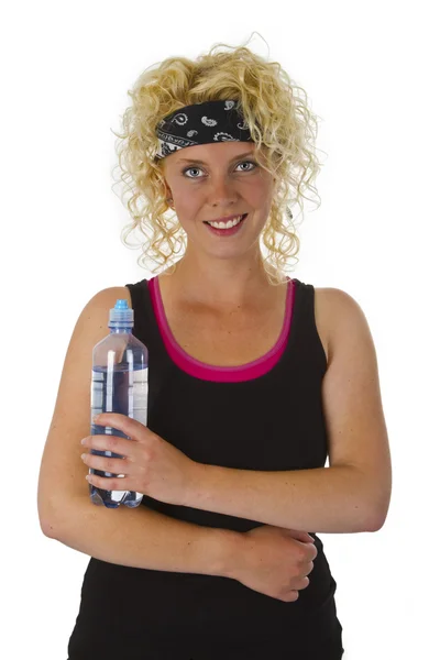 Mulher loira bonita segurando garrafa de água — Fotografia de Stock