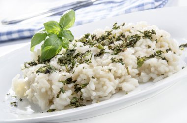 Risotto pirinç taze doğranmış Bahçe otlar