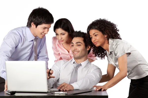 Empresario y mujer de negocios usando laptop — Foto de Stock