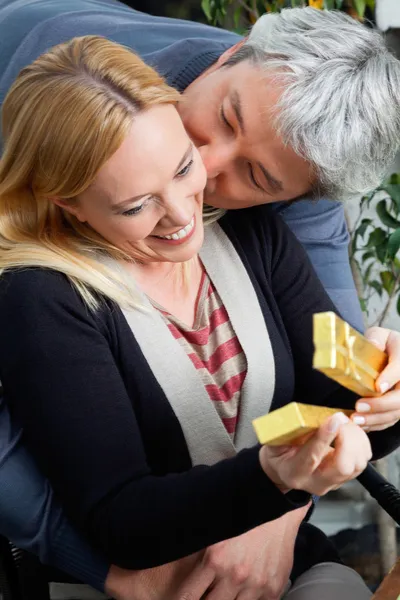 Middle Aged Man Kissing Woman — Stock Photo, Image