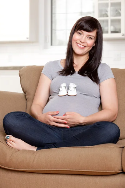 Retrato de la madre embarazada —  Fotos de Stock