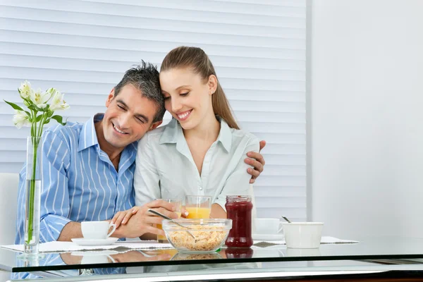 Couple Having Breakfast — Stock Photo, Image