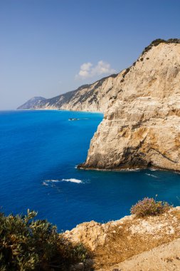 porto katsiki beach, lefkada yakınlarında kayalıklardan