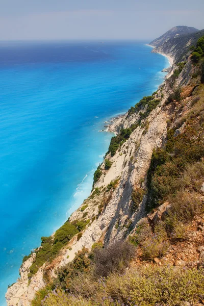 Costa rochosa de Lefkada — Fotografia de Stock