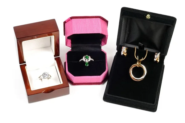 New jewelry in open boxes — Stock Photo, Image