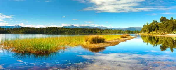 Panorama jezero — Stock fotografie