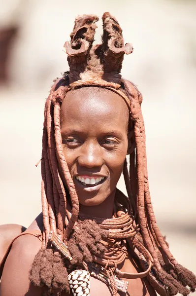 Himba mulher na Namíbia — Fotografia de Stock