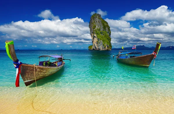 Playa tropical, andaman mar, tailandia — Foto de Stock