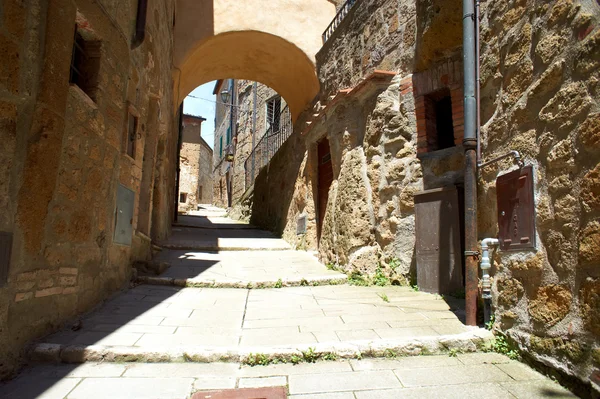 Typické italské úzká ulice — Stock fotografie