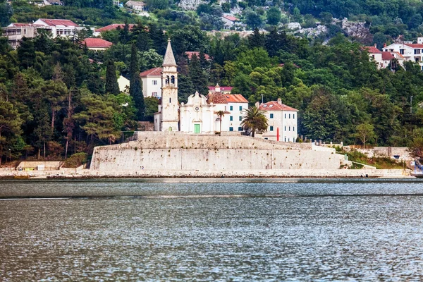 Eski kilisenin Denizi — Stok fotoğraf