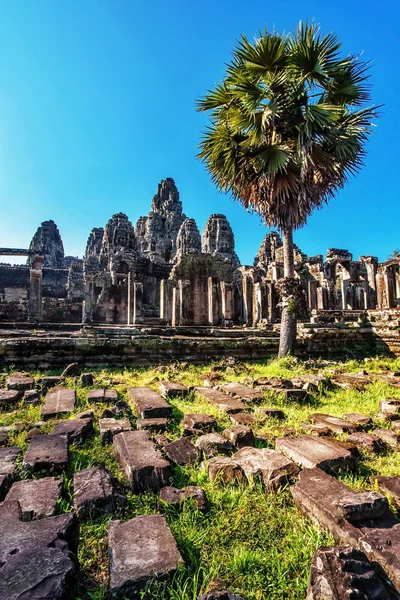 Ancient buddhist khmer temple — Stock Photo, Image
