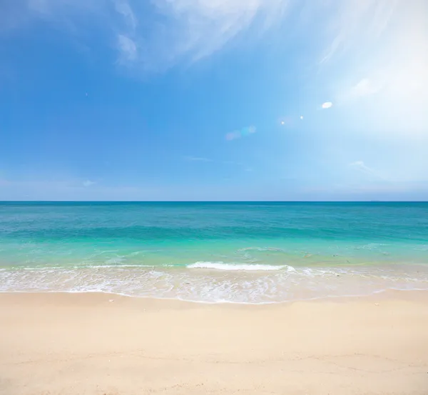Beach and sea — Stock Photo © hydromet #1616851