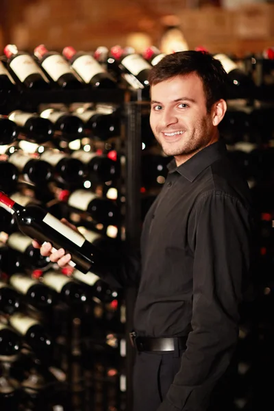 Rack de garrafas de vinho — Fotografia de Stock