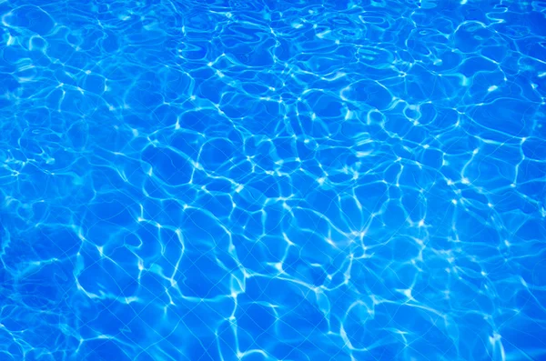 Γαλάζια νερά στην πισίνα — Φωτογραφία Αρχείου