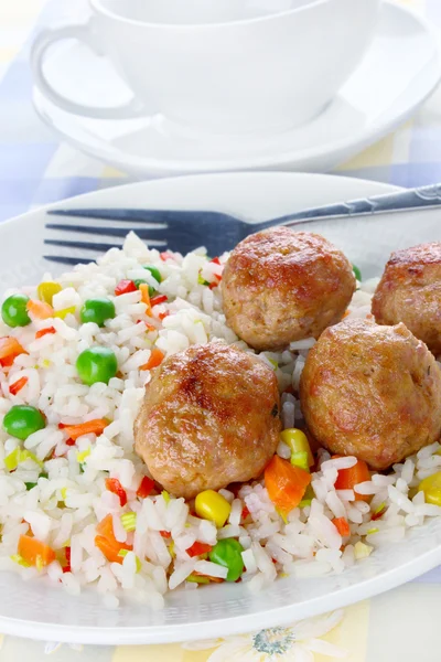 Meatballs with rice — Stock Photo, Image