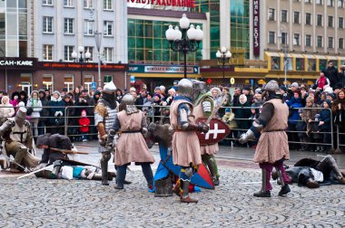 tarihi yeniden yapılanma