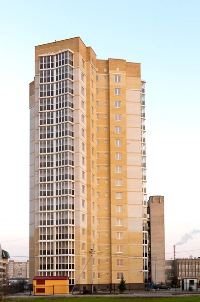 Современное высотное здание — стоковое фото