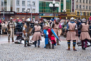 tarihi yeniden yapılanma