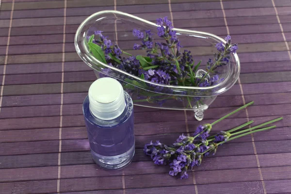Lavender oil bath — Stock Photo, Image