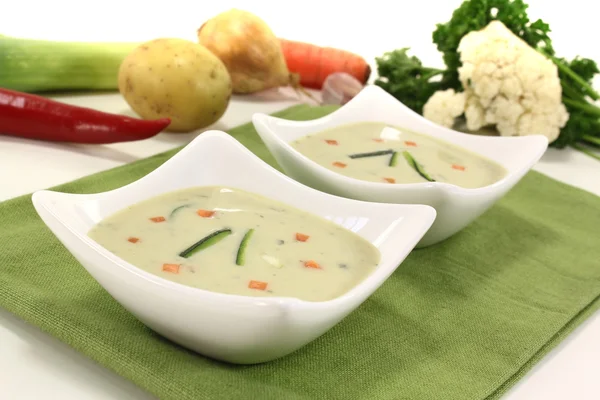 Sopa de legumes com abobrinha — Fotografia de Stock