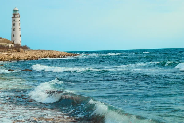 Sahildeki deniz feneri — Stok fotoğraf