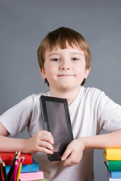 E-kitap ile çocuk — Stok fotoğraf