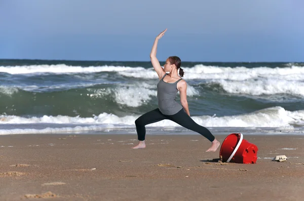 做瑜伽的女人 — 图库照片