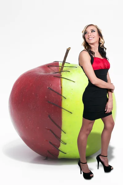 Woman with Apple — Stock Photo, Image
