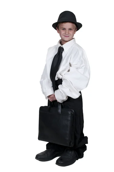 Chłopiec w przestronnych ubraniach — Zdjęcie stockowe