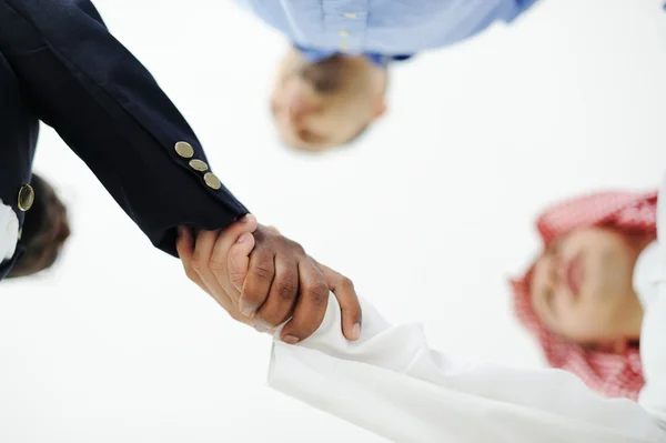 Closeup των επιχειρήσεων κουνώντας τα χέρια πάνω από μια συμφωνία — Φωτογραφία Αρχείου