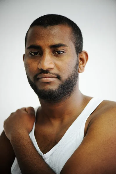 Schöne schwarze Mann Porträt — Stockfoto