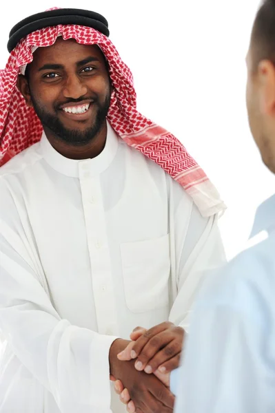 Арабська та європейської американським бізнесменом прийняття угоди і руку — стокове фото