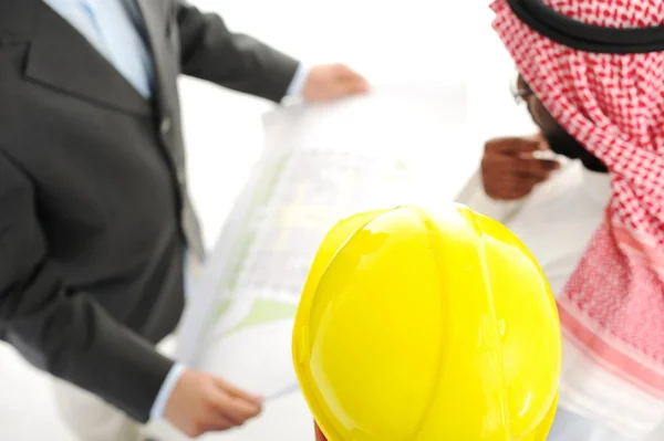 Architects at Middle east discussing engineering design project — Stock Photo, Image