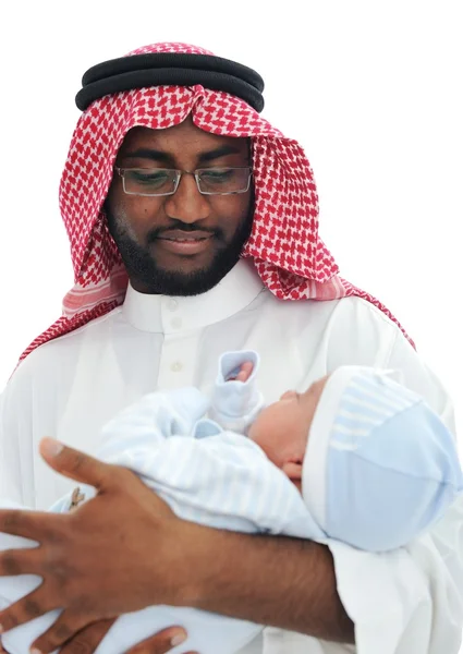 Счастливый арабический отец с младенцем на руках — стоковое фото