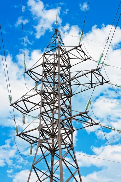 Electrical powerlines — Stock Photo, Image