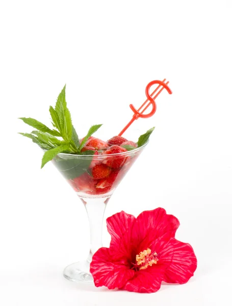 Classic Virgin Mojito summer with strawberry on a white background — Stock Photo, Image
