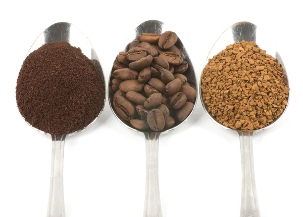 Tre tipi di caffè isolati su sfondo bianco — Foto Stock