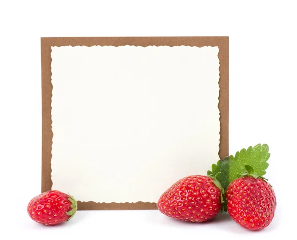 Rote frische Erdbeere mit Banner auf weißem Hintergrund — Stockfoto