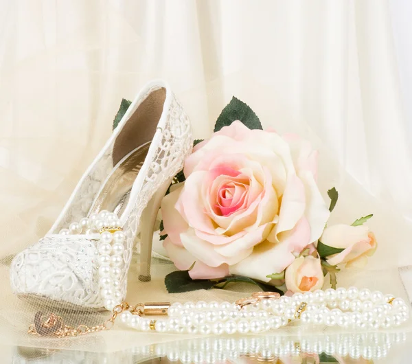 美丽的婚纱鞋 — 图库照片