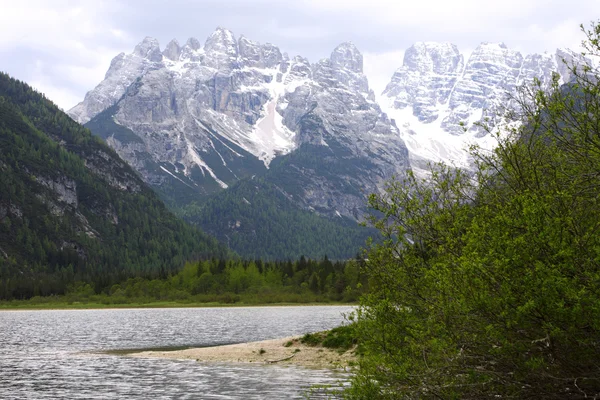 stock image Mountain lake