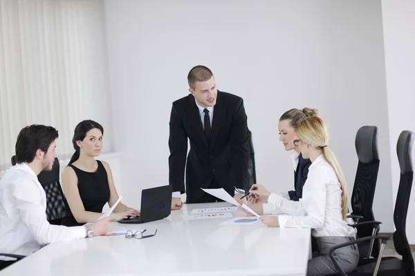 Negocios en una reunión en la oficina — Foto de Stock