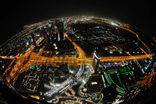 Blick auf Dubais Innenstadt bei Nacht — Stockfoto