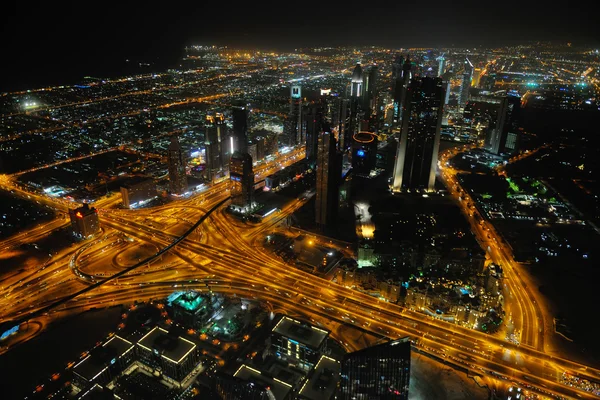 Panorama dół miasta Dubaj nocą — Zdjęcie stockowe