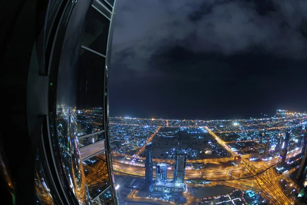 Panorama de la ciudad de Dubai por la noche —  Fotos de Stock