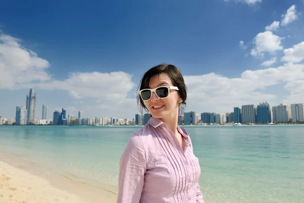 Boldog turisztikai nő — Stock Fotó