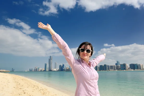 Mujer turista feliz —  Fotos de Stock
